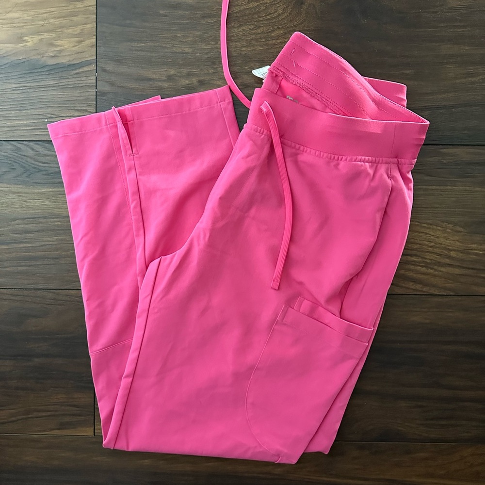 Mandala large petite slim style scrub pants- bubblegum pink color- NEVER WORN